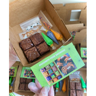 Halloween DIY Brownie decorating Kit Halloween DIY Brownie decorating Kit