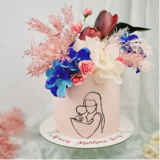 Mothers Day Slhoutte Cake  Mothers Day Slhoutte Cake