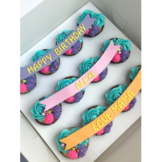 Box of 12 Cupcakes with Message Box of 12 Cupcakes with Message