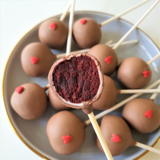 Red Velvet Cakepops  Red Velvet Cakepops