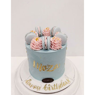 Sky blue Macaroon Cake