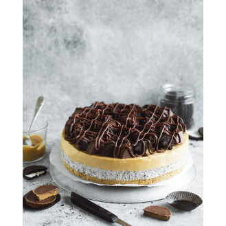 Peanut Butter and Oreo Cheesecake Peanut Butter and Oreo Cheesecake